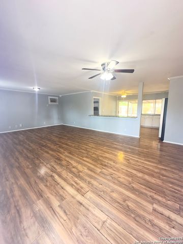 4706 Castle Stream Drive, San Antonio, TX 78218