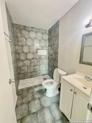 4706 Castle Stream Drive, San Antonio, TX 78218