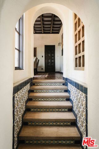 1900 N Vista Street, Los Angeles, CA 90046