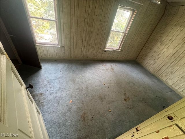 148 Oak Street, Elyria, OH 44035