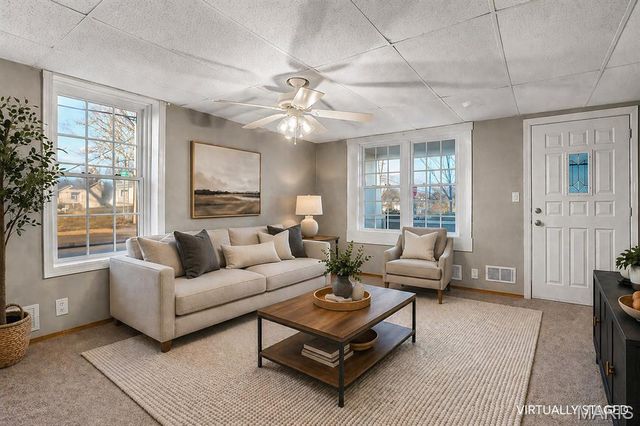 202 Summit Avenue, Glen Carbon, IL 62034