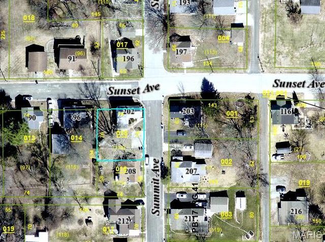 202 Summit Avenue, Glen Carbon, IL 62034