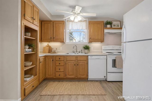 202 Summit Avenue, Glen Carbon, IL 62034