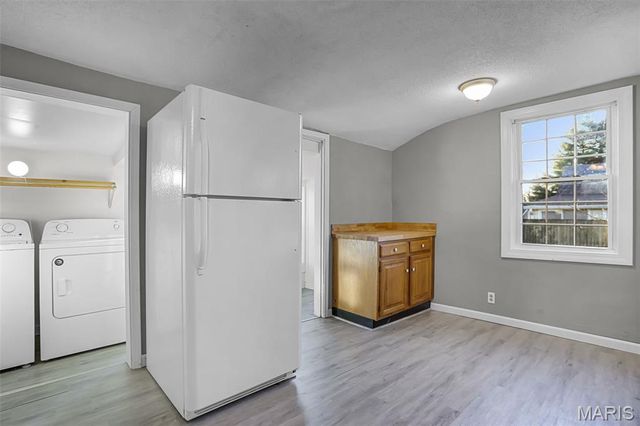 202 Summit Avenue, Glen Carbon, IL 62034
