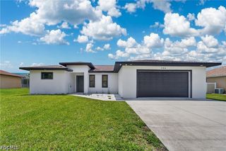 506 SW 5th ST, Cape Coral, FL 33991