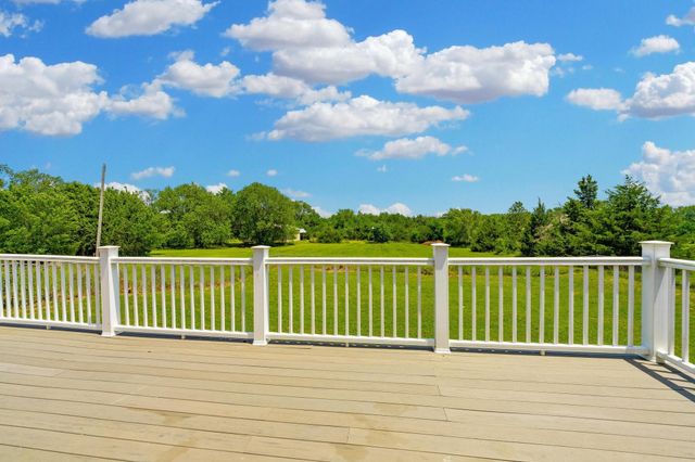 1254 N Osage Rd, Mulvane, KS 67110