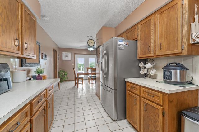 1254 N Osage Rd, Mulvane, KS 67110