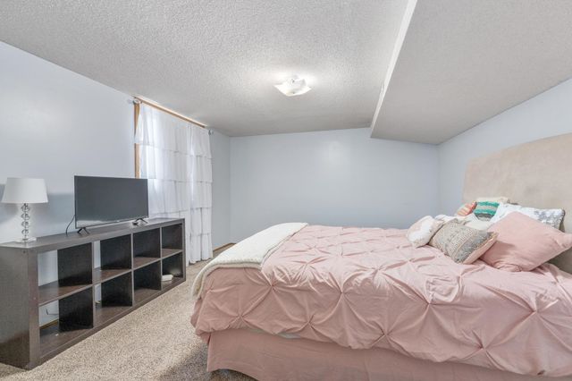 1254 N Osage Rd, Mulvane, KS 67110