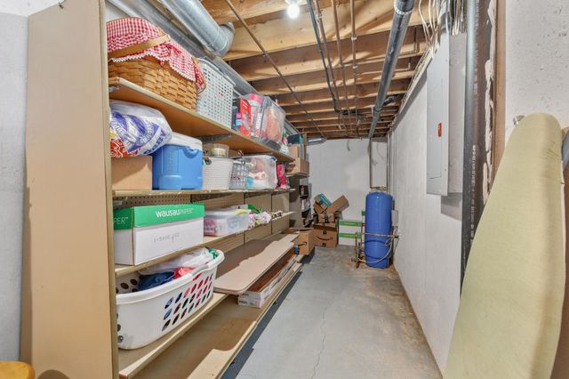 1254 N Osage Rd, Mulvane, KS 67110