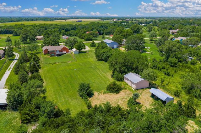 1254 N Osage Rd, Mulvane, KS 67110