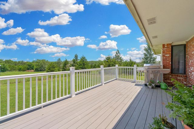 1254 N Osage Rd, Mulvane, KS 67110