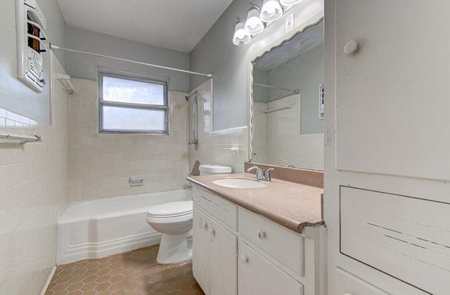 2709 Rae Dell Ave, Austin, TX 78704