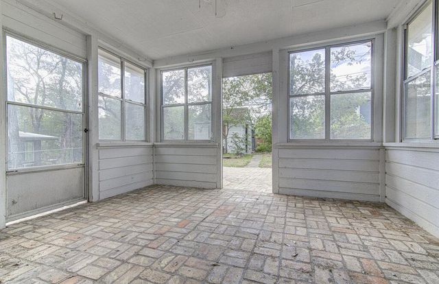 2709 Rae Dell Ave, Austin, TX 78704