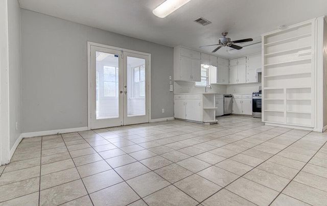 2709 Rae Dell Ave, Austin, TX 78704