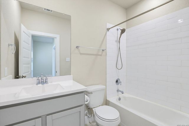 21223 Cobbles Loop, San Antonio, TX 78266