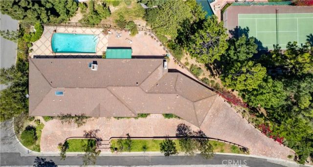 16172 Royal Oak Road, Encino, CA 91436