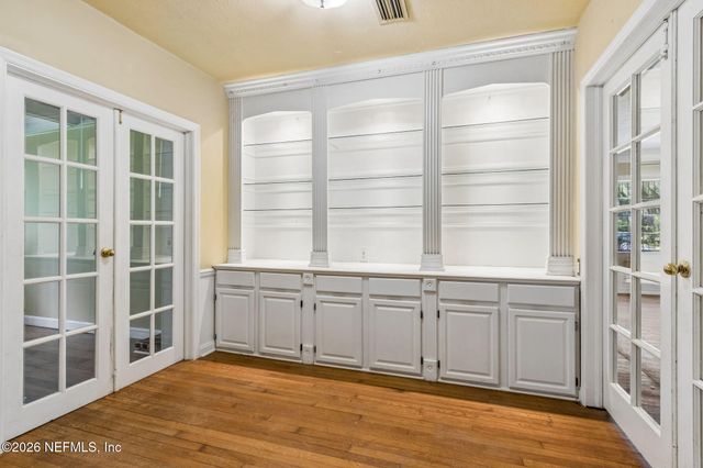 6450 HYDE GROVE Avenue, Jacksonville, FL 32210