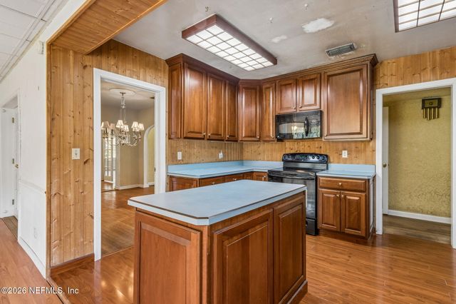 6450 HYDE GROVE Avenue, Jacksonville, FL 32210