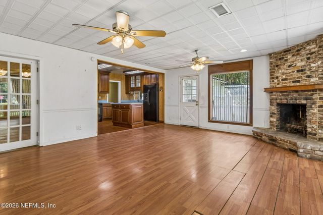6450 HYDE GROVE Avenue, Jacksonville, FL 32210