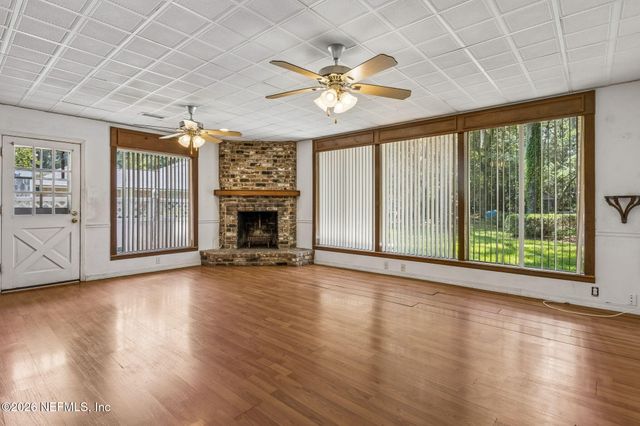 6450 HYDE GROVE Avenue, Jacksonville, FL 32210