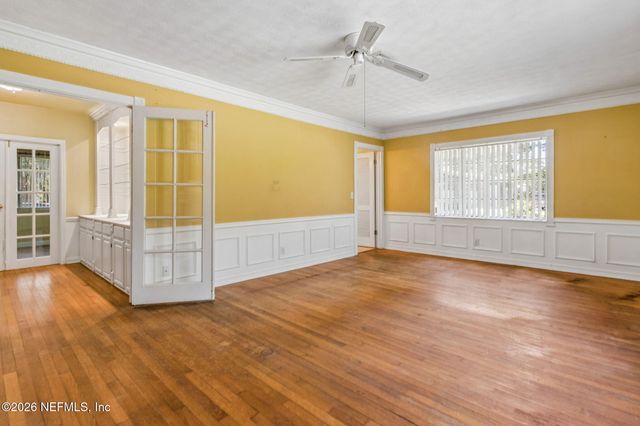 6450 HYDE GROVE Avenue, Jacksonville, FL 32210