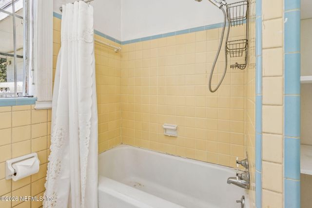 6450 HYDE GROVE Avenue, Jacksonville, FL 32210