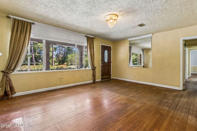 6450 HYDE GROVE Avenue, Jacksonville, FL 32210