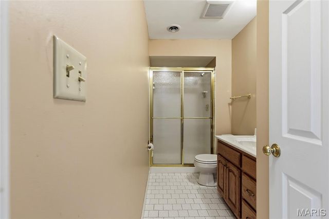 1948 Dovershire Court, Chesterfield, MO 63017