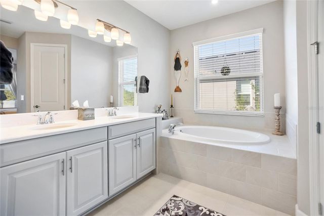 5828 CLAIRWOOD COURT, Palmetto, FL 34221