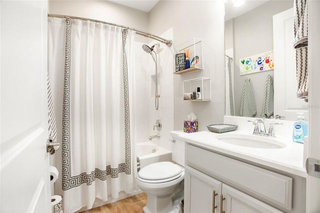 5828 CLAIRWOOD COURT, Palmetto, FL 34221