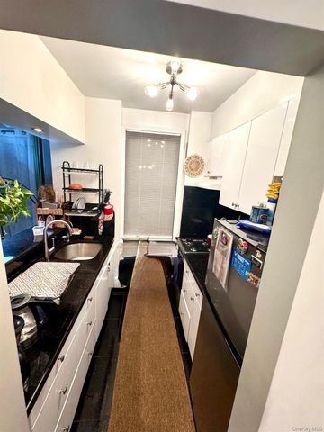 98-25 64 Road 5E, Rego Park, NY 11374