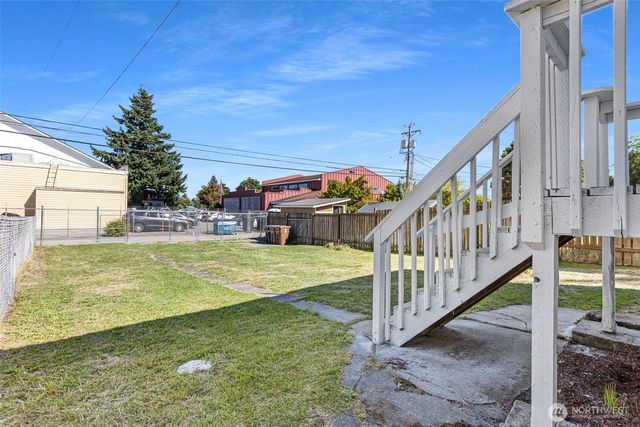 2127 S L Street, Tacoma, WA 98405