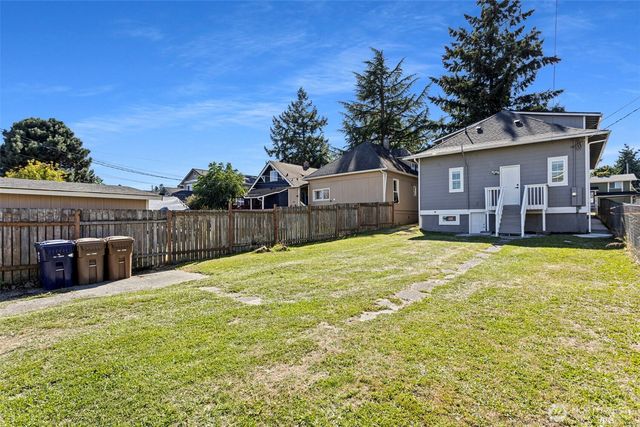 2127 S L Street, Tacoma, WA 98405