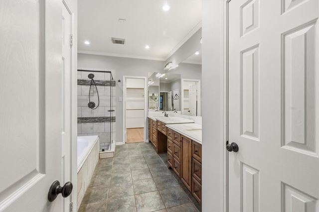 9310 Stone Post Circle, Houston, TX 77064