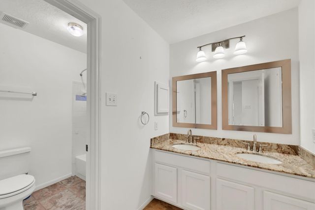 9310 Stone Post Circle, Houston, TX 77064