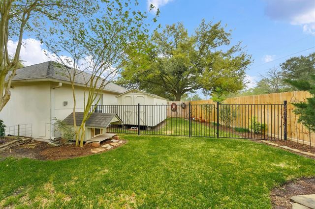 9310 Stone Post Circle, Houston, TX 77064