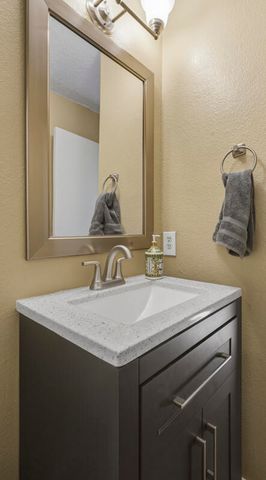 6116 Picture Rock Place NW, Albuquerque, NM 87120