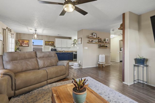 6116 Picture Rock Place NW, Albuquerque, NM 87120