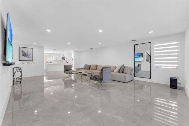 11824 SW 43rd Court, Davie, FL 33330