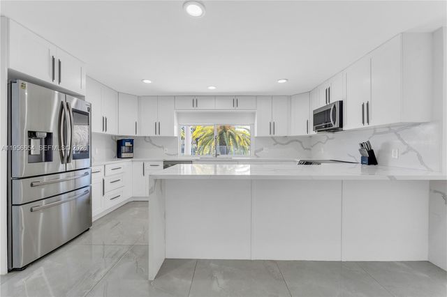 11824 SW 43rd Court, Davie, FL 33330
