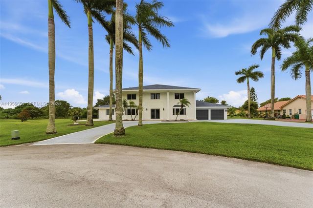 11824 SW 43rd Court, Davie, FL 33330