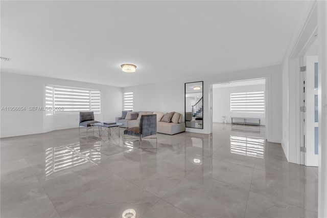 11824 SW 43rd Court, Davie, FL 33330