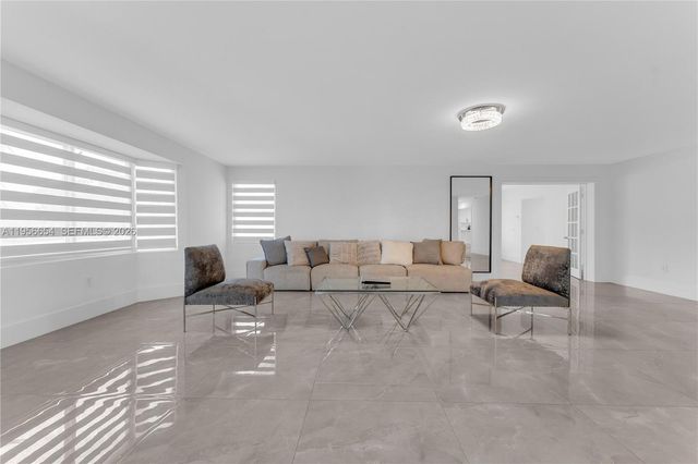 11824 SW 43rd Court, Davie, FL 33330