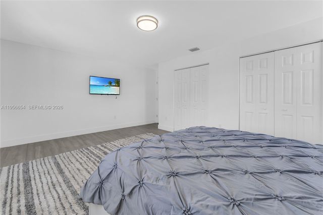 11824 SW 43rd Court, Davie, FL 33330