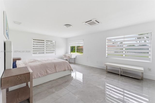 11824 SW 43rd Court, Davie, FL 33330