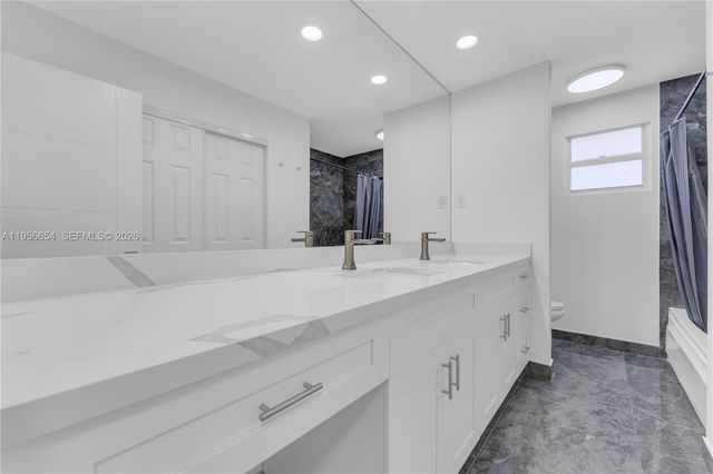 11824 SW 43rd Court, Davie, FL 33330