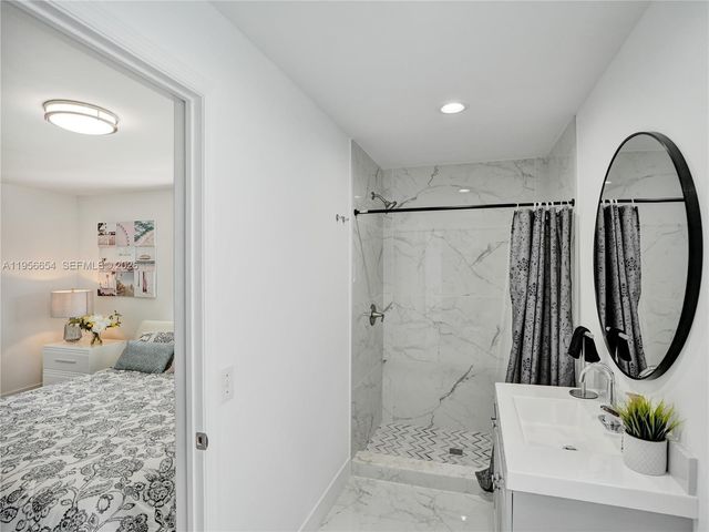 11824 SW 43rd Court, Davie, FL 33330