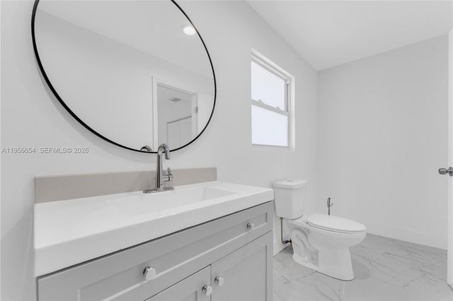 11824 SW 43rd Court, Davie, FL 33330