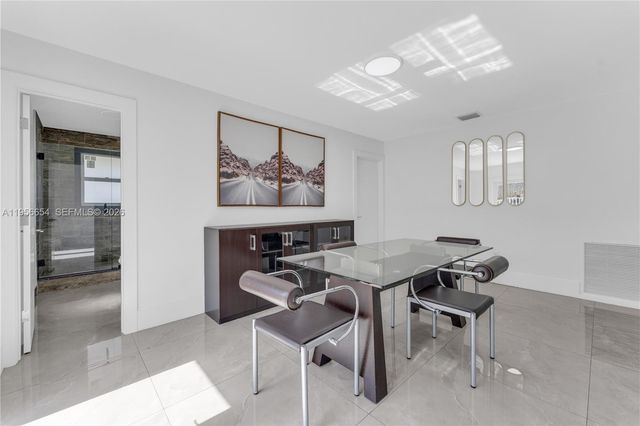 11824 SW 43rd Court, Davie, FL 33330
