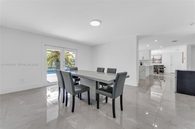 11824 SW 43rd Court, Davie, FL 33330